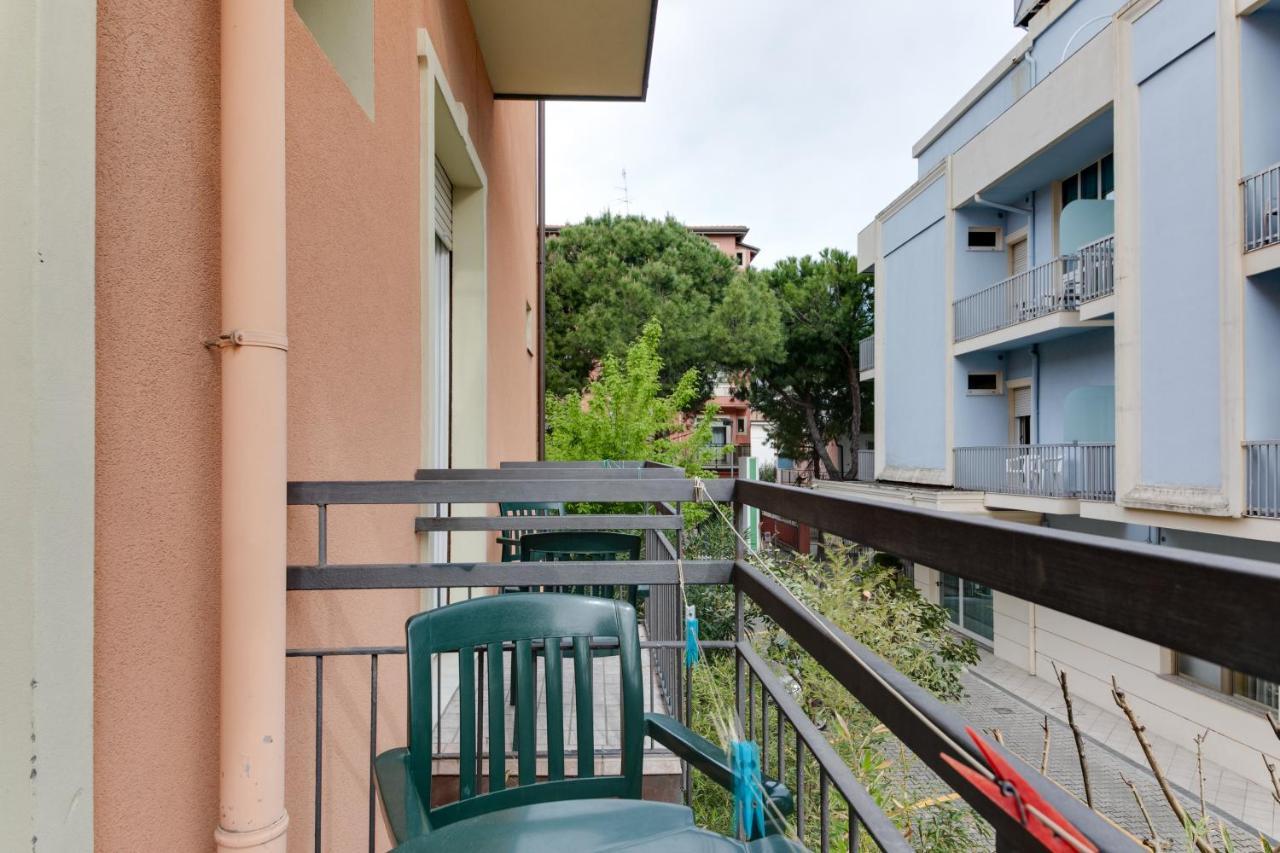 Hotel Villa Merope リミニ エクステリア 写真