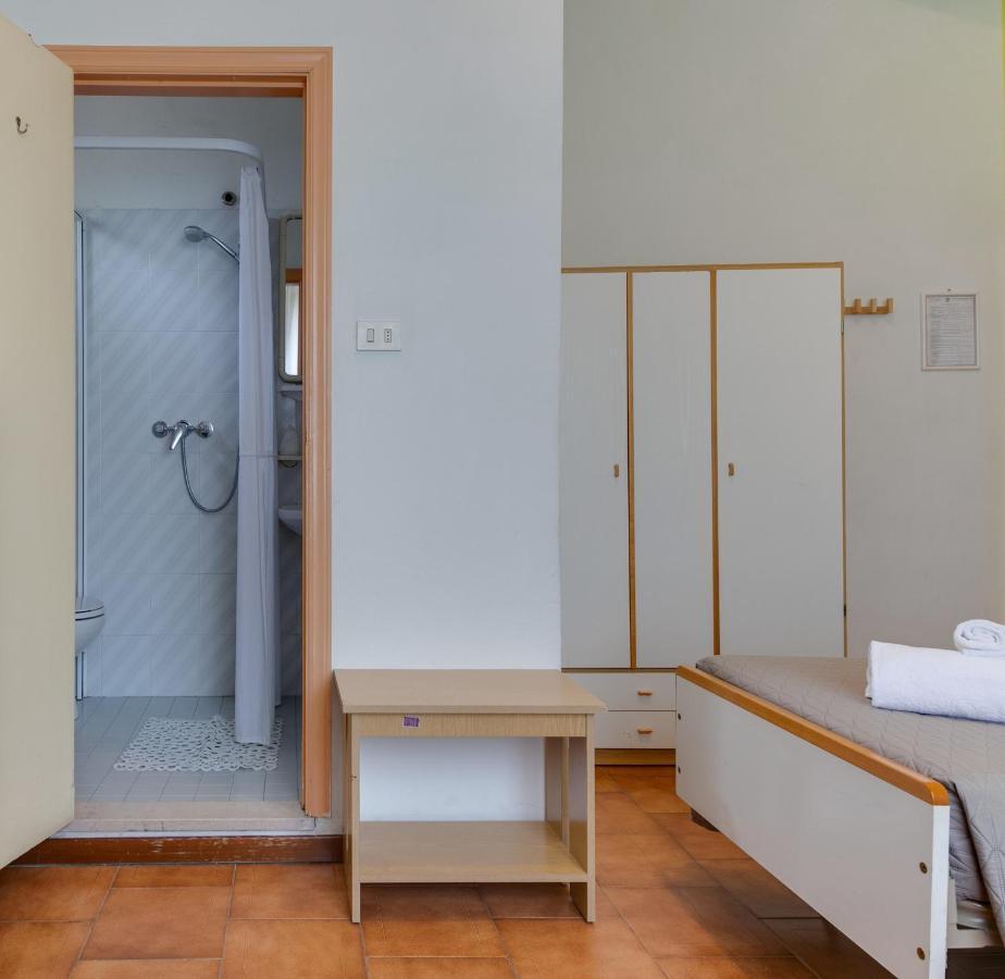 Hotel Villa Merope リミニ エクステリア 写真